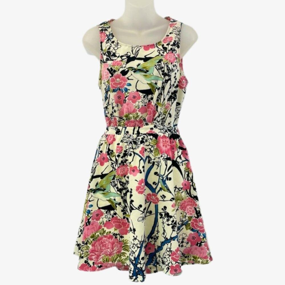 Forever 21 contemporary open back floral dress romantic sundress size small
